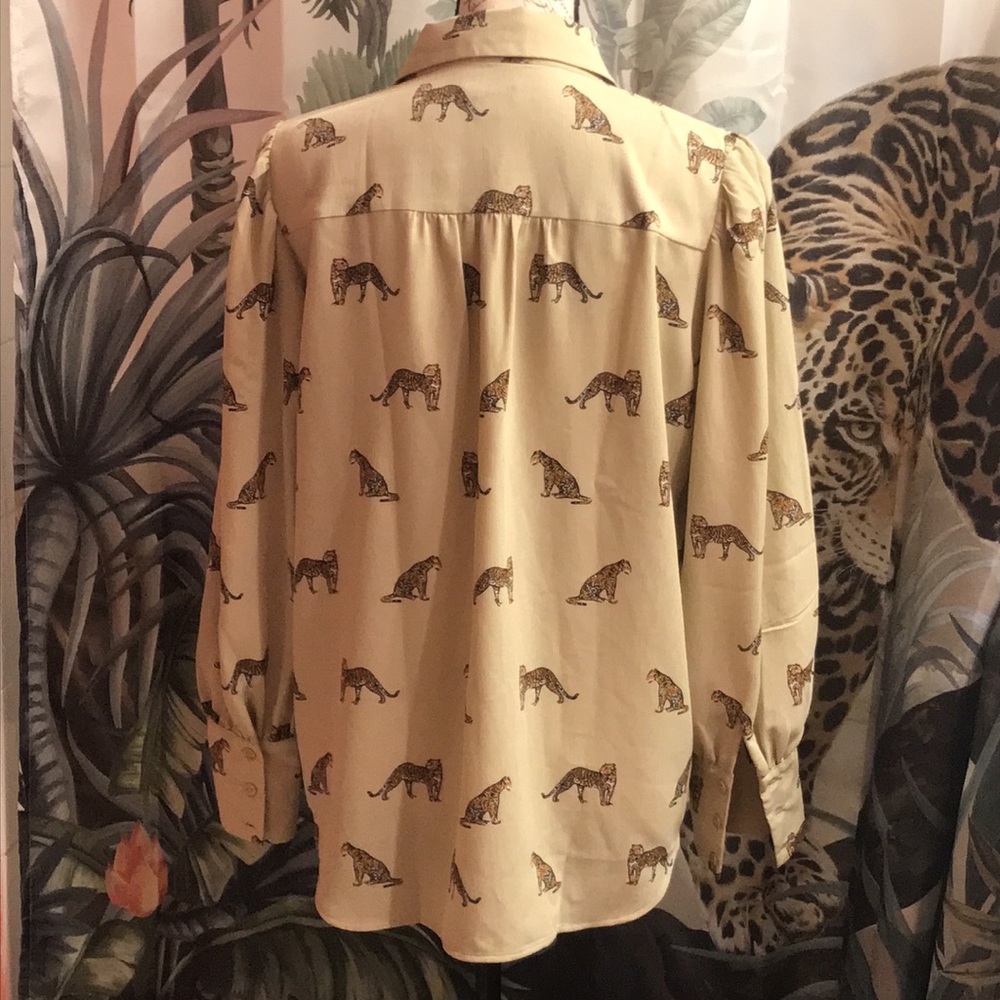 Ann Talor Defined Cheetah Print Button Front Blou… - image 2